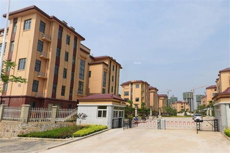 二实小实验中学锦绣华庭3室2厅1卫69万107m2出售送车库